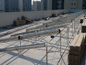 學生宿舍太陽能熱水器施工現場實拍3